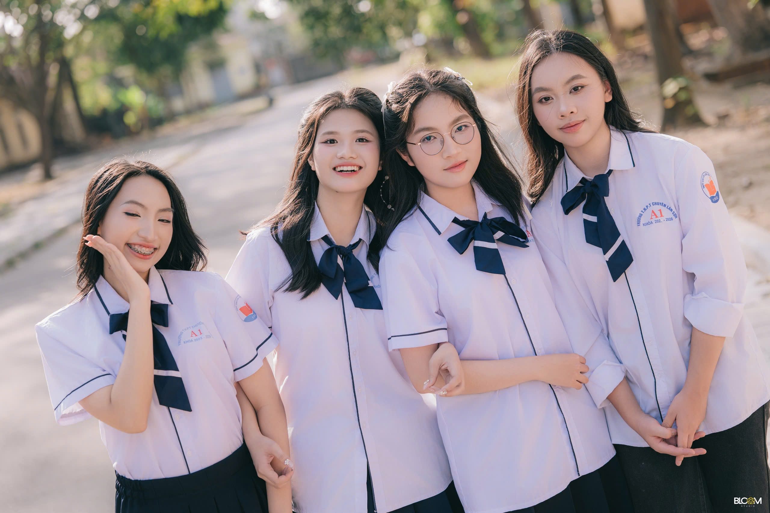 Class photo in school yard